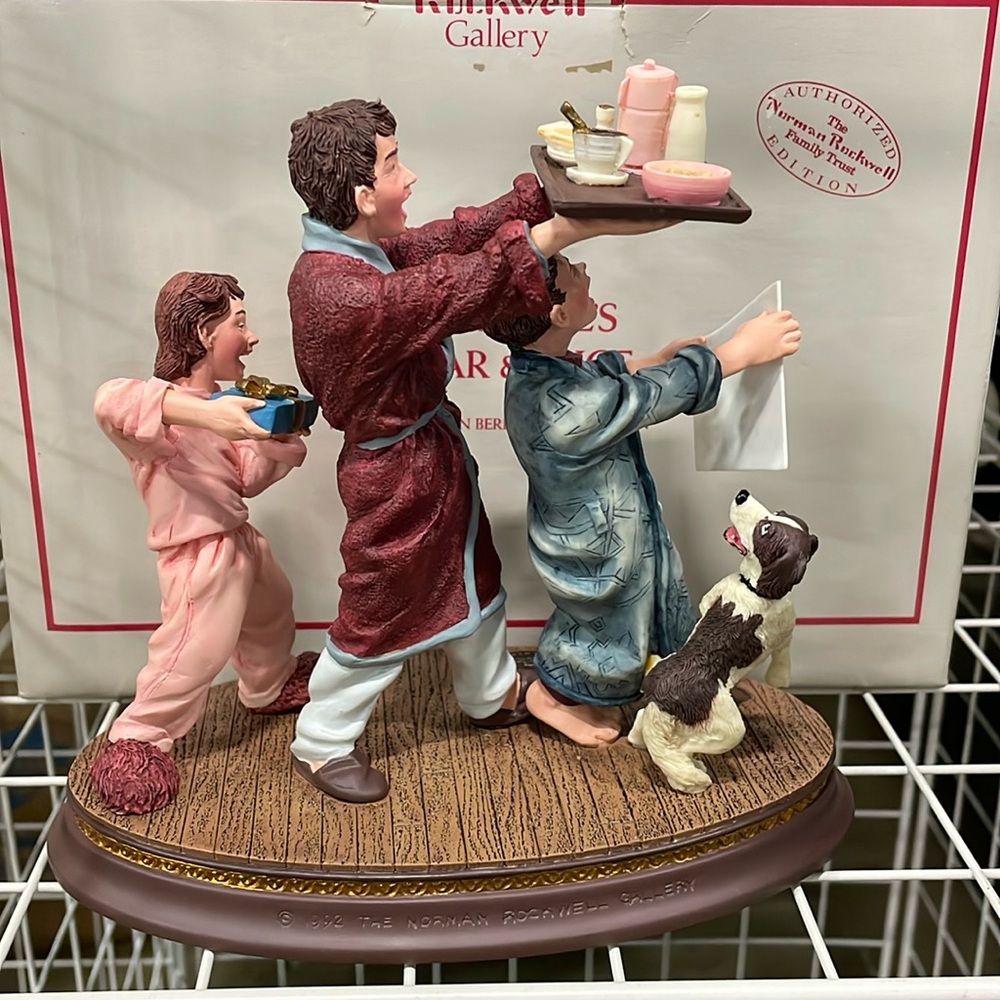 Norman Rockwell Family Album Figurine